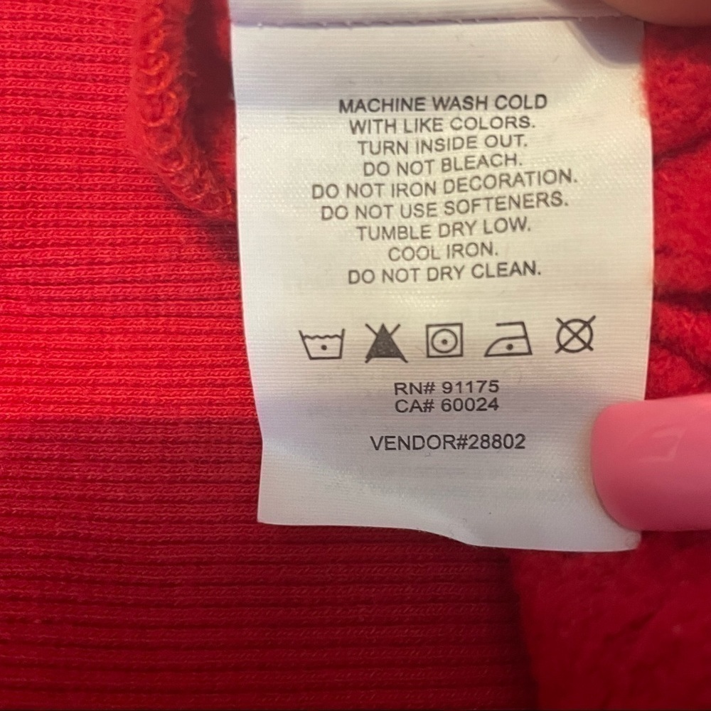 Fila Red Unisex Long Sleeve Hoodie with Kangaroo Pocket Sz. L - Picture 12 of 13